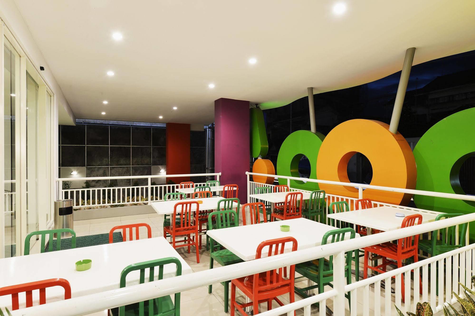 POP! Hotel Malioboro - Yogyakarta Kültér fotó